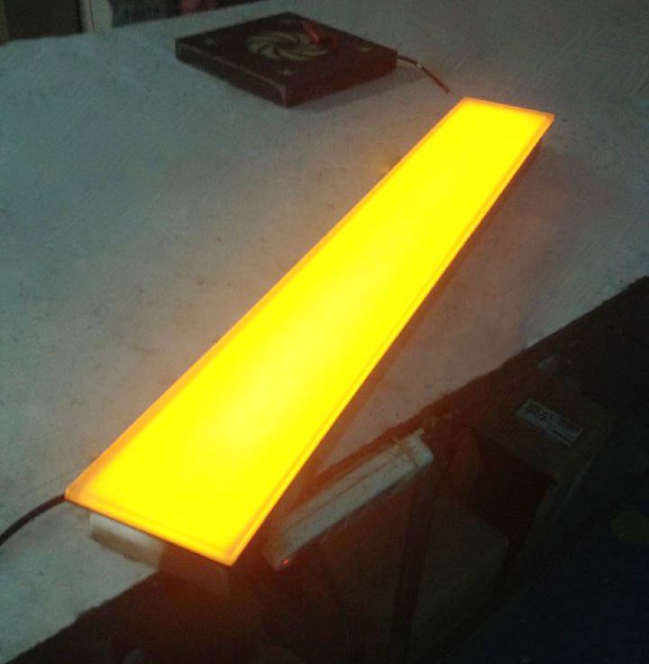 LEDש